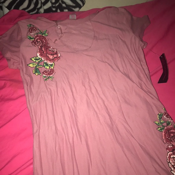 Pink dress with pink and green roses all over it - Picture 1 of 2